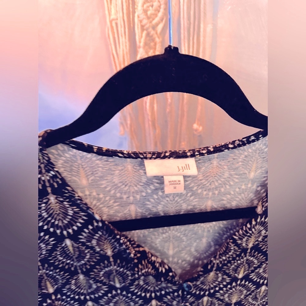 ⭐️J.JILL Geometric Border Print Medallion 3/4 Sl. Shirt, Sz.M, Rayon/Tencel Mix👀 - Picture 2 of 12